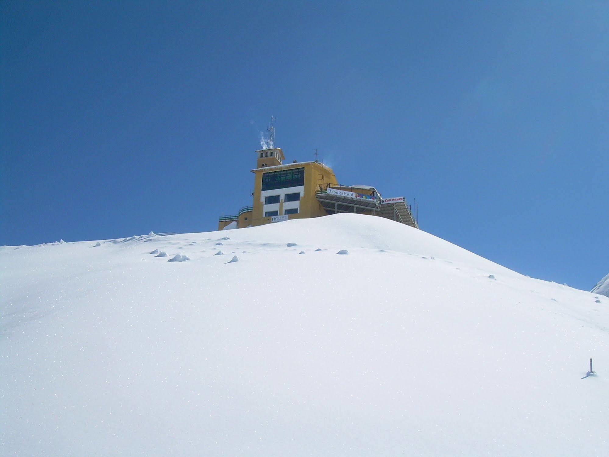 Tana Della Volpe Hotel Sestriere Luaran gambar